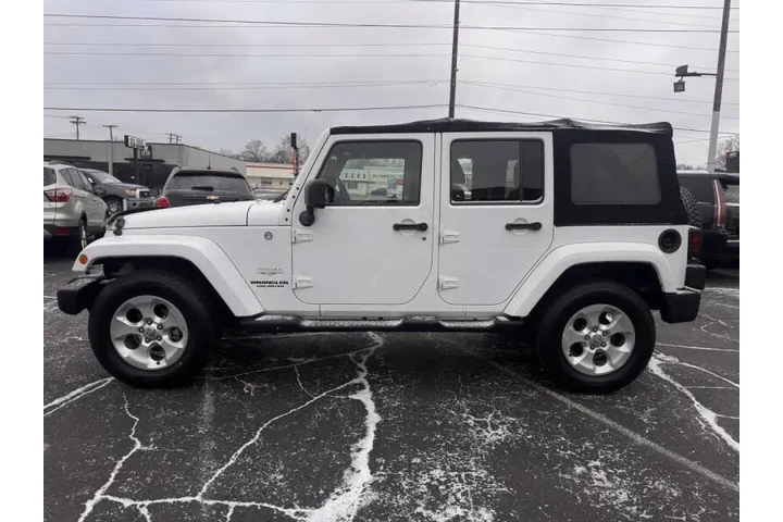 $16499 : 2013 Wrangler Unlimited Sahara image 8