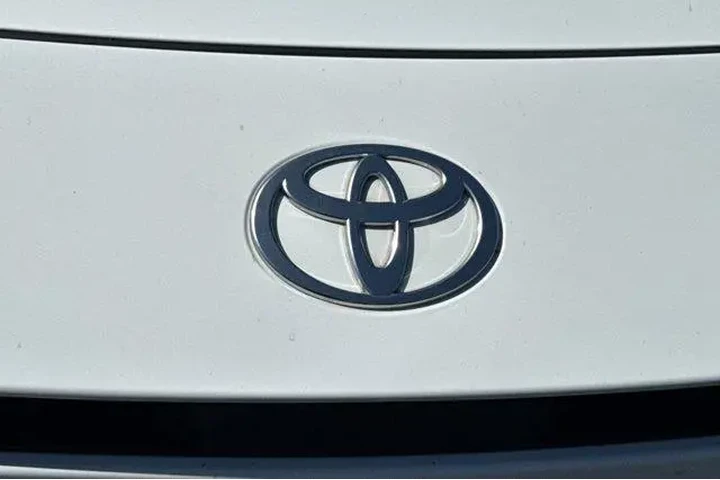 $28857 : Toyota Camry 2025 SE 4dr Sed image 8