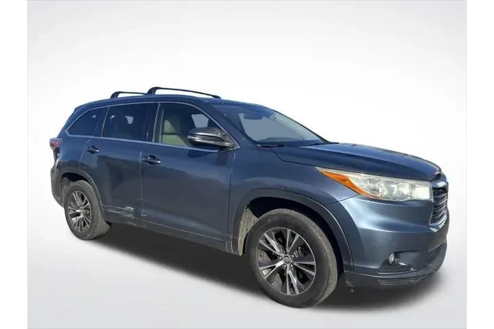 $13000 : Toyota Highlander 2016 XLE 4 image 1