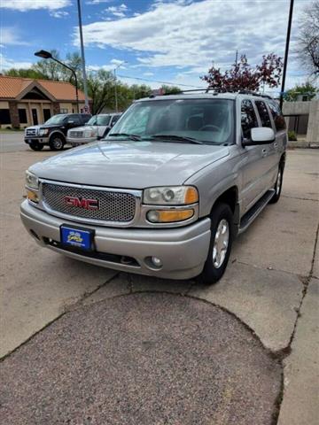 $4599 : 2004 GMC Yukon XL Denali image 4