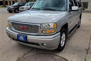 $4599 : 2004 GMC Yukon XL Denali thumbnail