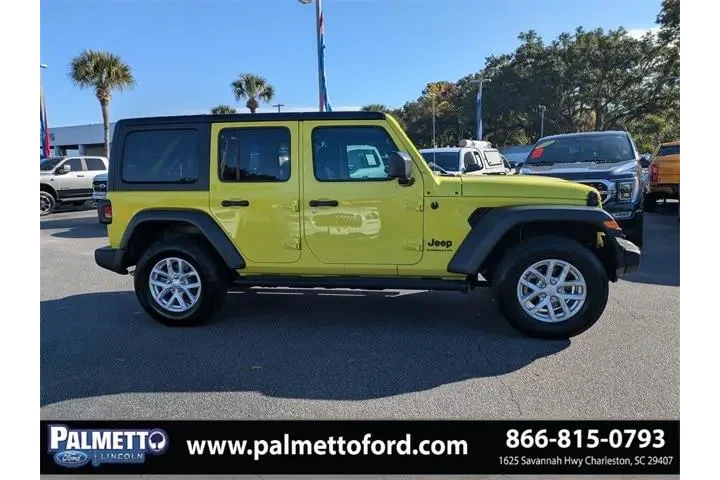 $35558 : Jeep Wrangler 2023 4x4 Sport image 3