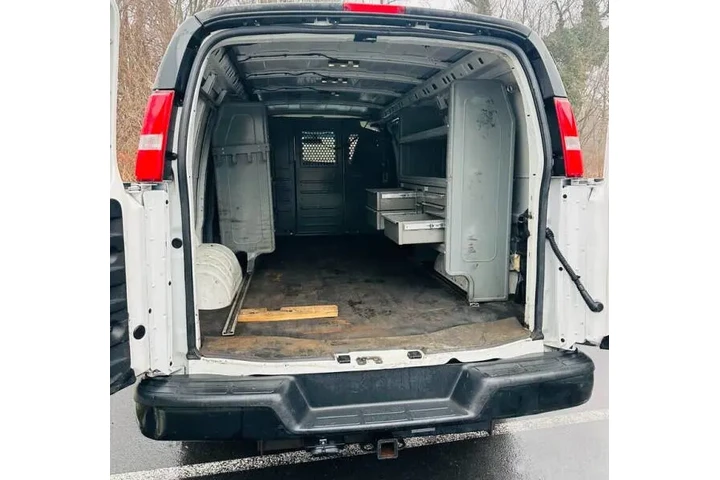 $27000 : 2018 GMC Savana 3500 image 8