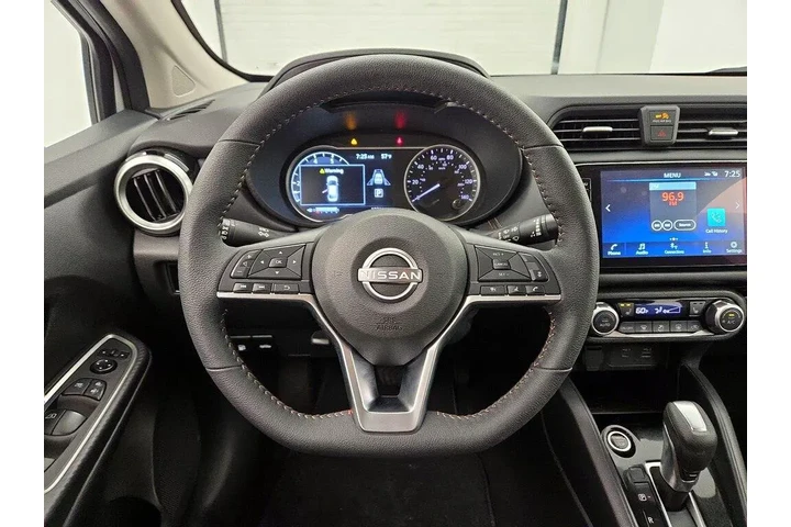 $19998 : Nissan Versa 2024 SR 4dr Sed image 10