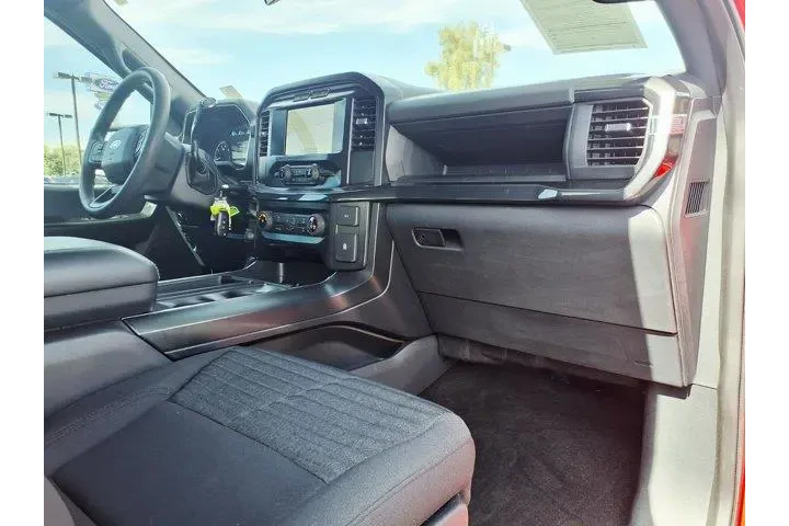 $34695 : Ford F-150 2022 4x2 XL 4dr S image 10