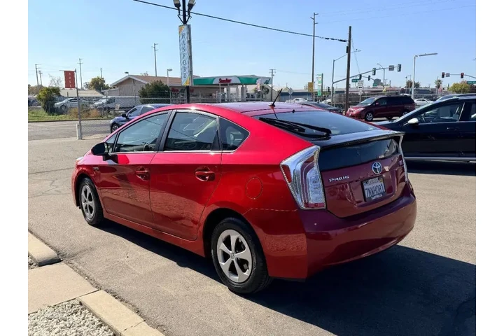 $14995 : 2015 Prius image 5