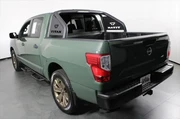 $39987 : Nissan Titan 2024 4x4 SV 4dr thumbnail