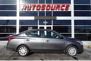 2018 Versa Sedan en Milwaukee