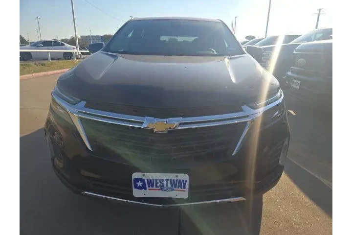 $17987 : Chevrolet Equinox 2022 LT 4d image 2