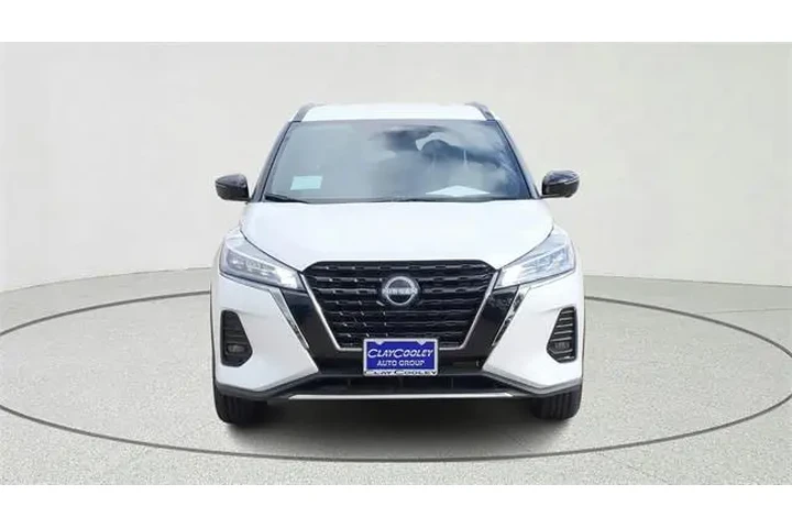 $20950 : Nissan Kicks 2024 SR 4dr Cro image 2