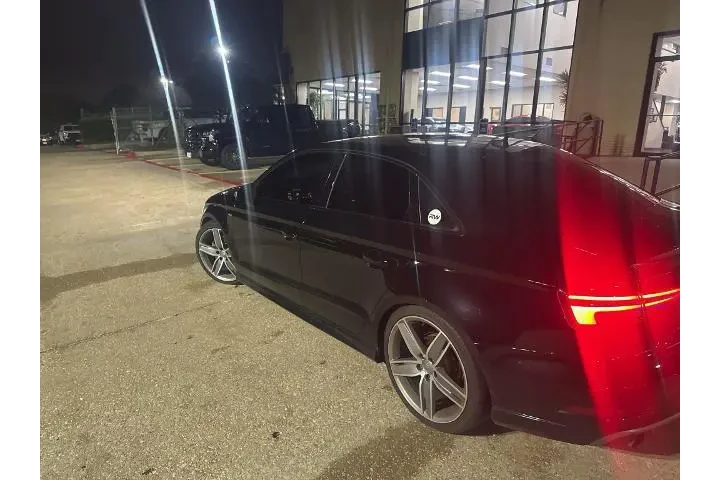 $17961 : Audi A3 2018 AWD 2.0T quattr image 6