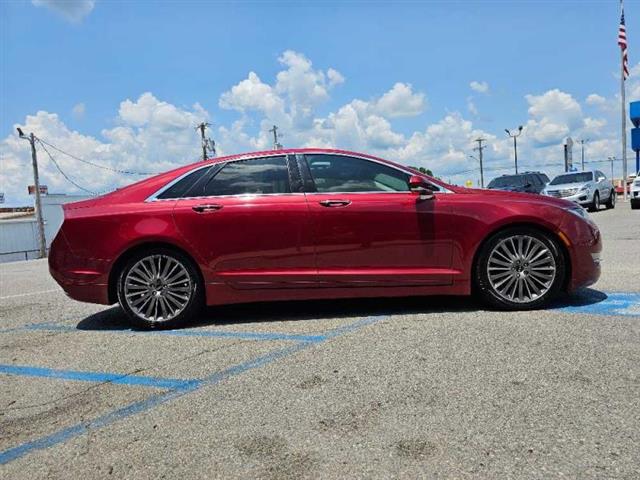 2013 MKZ image 3