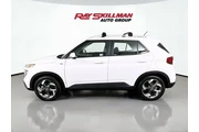 $24988 : Hyundai VENUE 2025 SEL 4dr C thumbnail