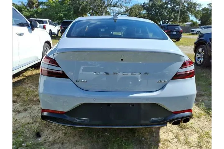$28995 : Genesis G70 2023 2.0T 4dr Se image 5