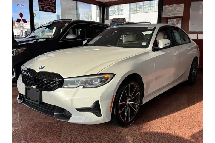 $24995 : BMW 3 Series 2022 330i 4dr S image 1