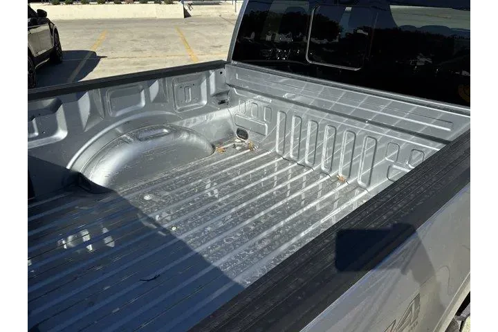 $38165 : Ford F-150 2022 4x4 XLT 4dr image 8