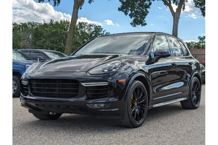 $55970 : 2016 Cayenne Turbo S image 9