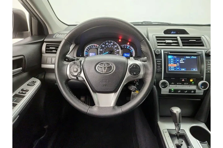 $14998 : Toyota Camry 2014 SE 4dr Sed image 10