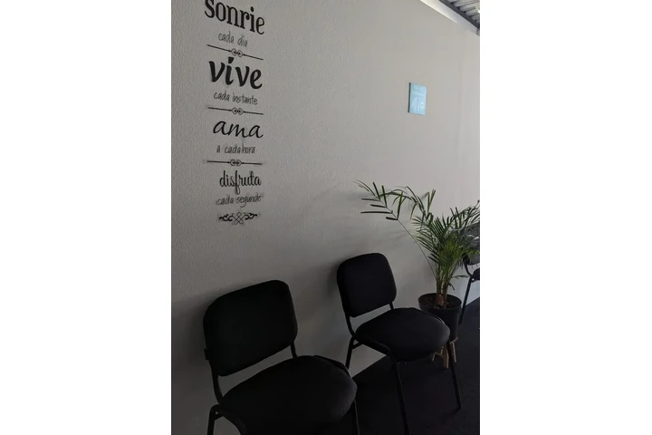 $7540 : Oficinas Ejecutivas en Zona R image 2