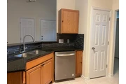 $1150 : Houston Renta thumbnail