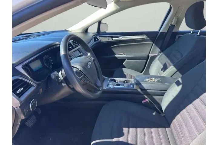 $7600 : 2017 Fusion SE image 10