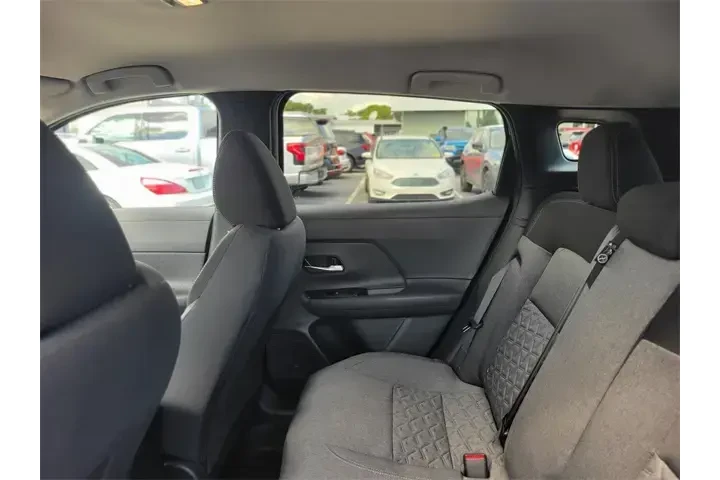 $24791 : Nissan Kicks 2026 SV 4dr Cro image 9