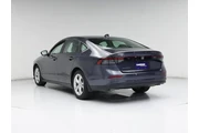 $23998 : Honda Accord 2024 LX 4dr Sed thumbnail