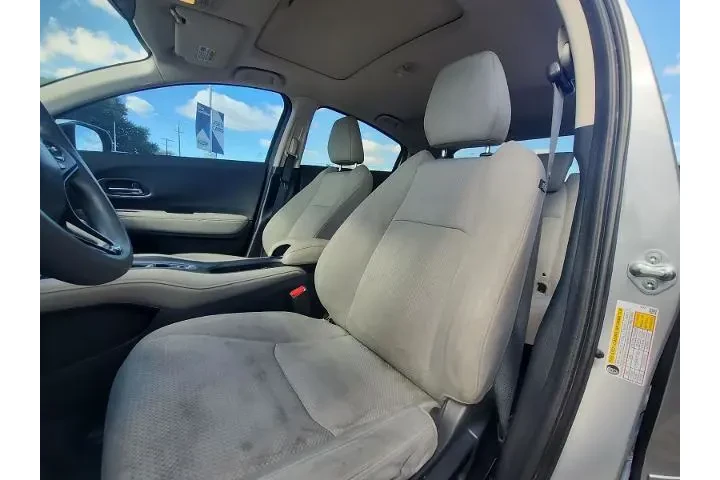 $20997 : Honda HR-V 2022 EX 4dr Cross image 4