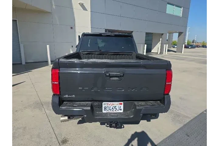 $39900 : Toyota Tacoma 2025 4x4 Limit image 5