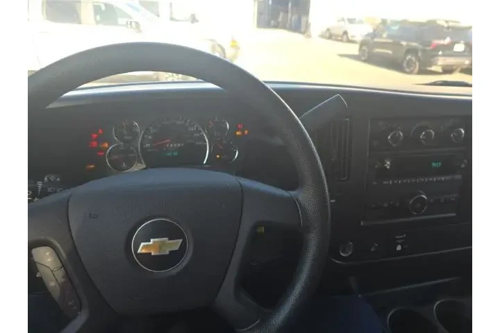 $25995 : Chevrolet Express 2022 2500 image 7