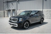 $38744 : Kia Telluride 2025 S 4dr SUV thumbnail