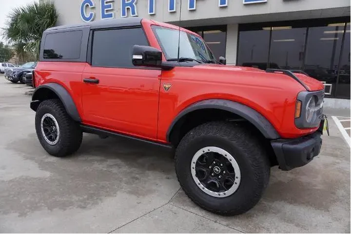 $39988 : Ford Bronco 2023 4x4 Base Ad image 1