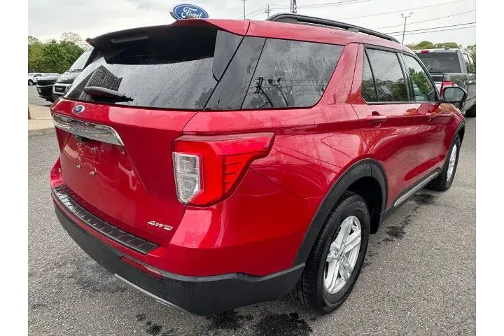 $32900 : Ford Explorer 2023 AWD XLT 4 image 9