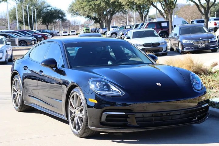 $42998 : 2018 Panamera 4 image 3