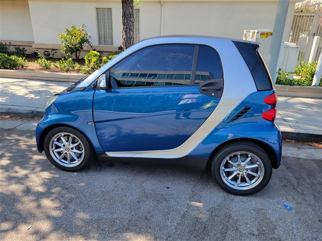 $3500 : 2008 Smart car fortwo image 6