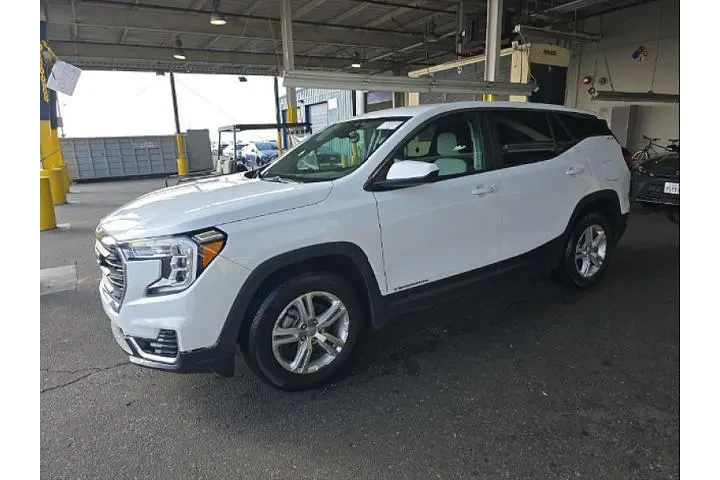 $21995 : GMC Terrain 2024 SLE 4dr SUV image 1