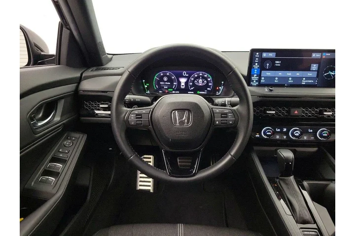 $29998 : Honda Accord Hybrid 2024 Spo image 10