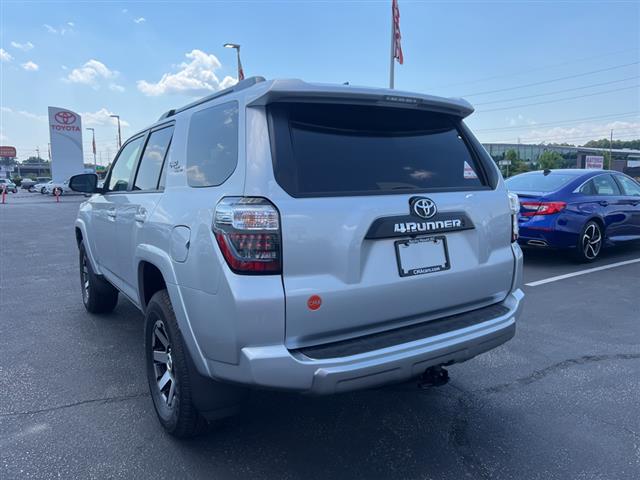 $49899 : PRE-OWNED 2024 TOYOTA 4RUNNER image 5