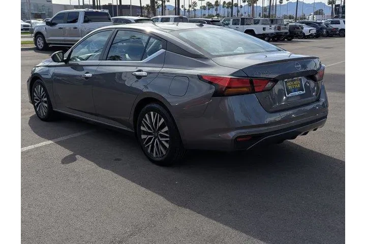 $19999 : Nissan Altima 2024 2.5 SV 4d image 4