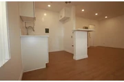 $1600 : 1 bedroom unit in W Adams Blvd thumbnail