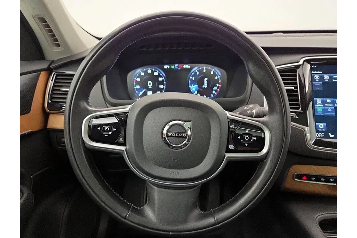 $33998 : Volvo XC90 2021 AWD T6 Momen image 10