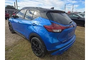 $15089 : Nissan Kicks 2023 SR 4dr Cro thumbnail