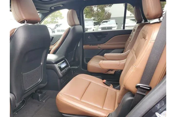 $38990 : Lincoln Aviator 2023 Reserve image 8