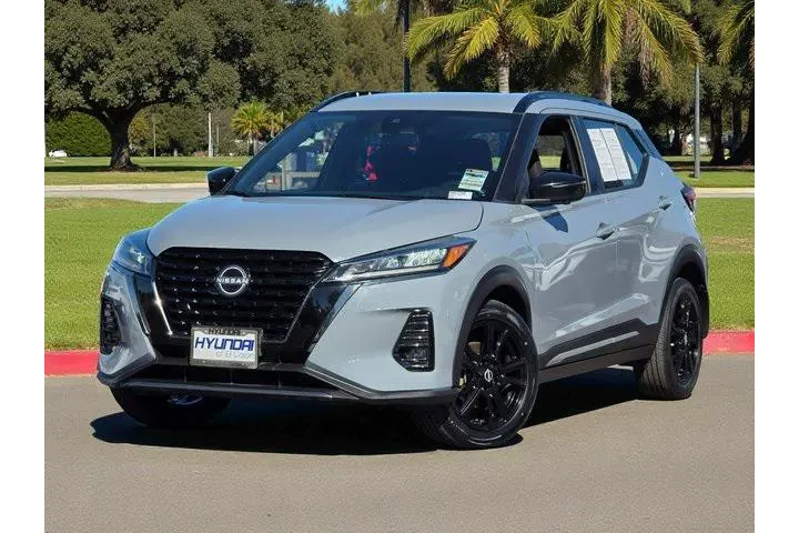 $19900 : Nissan Kicks 2023 SR 4dr Cro image 2