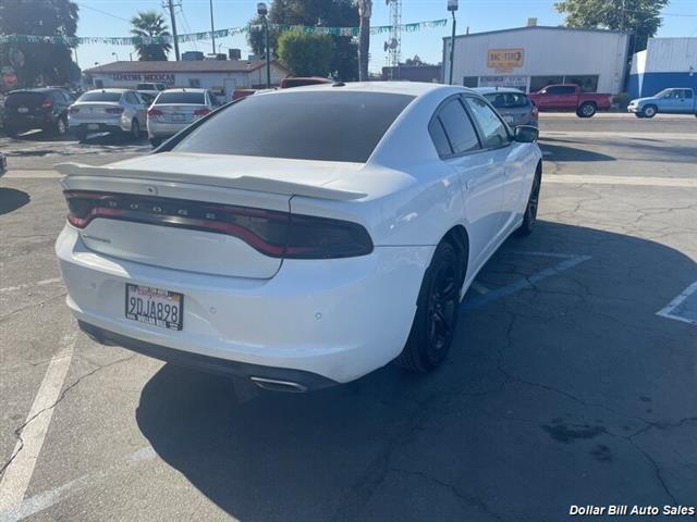 $17950 : 2019 Charger SXT Sedan image 7