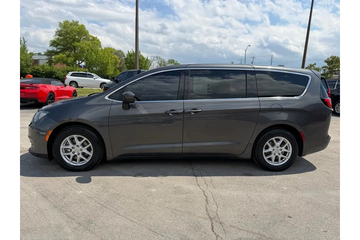 $11980 : 2017 Pacifica Touring image 5