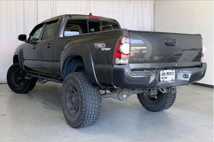 $17972 : Toyota Tacoma 2012 4x4 V6 4d image 5