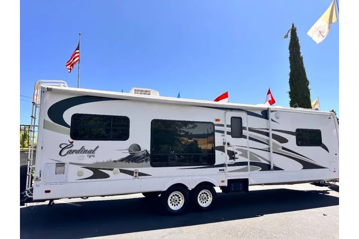 $24500 : 2008 Forest River CARDINAL LI image 5