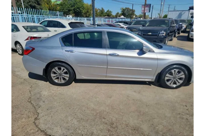$10500 : 2014 Accord LX image 9