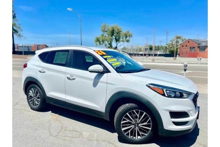 $19995 : 2020 Tucson SEL image 4